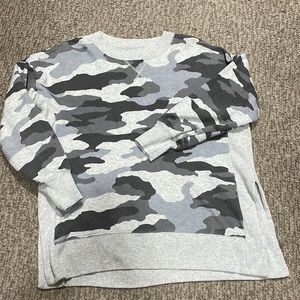 ✅ CLOSET CLOSING SOON Aerie Gray Camo Sweatshirt